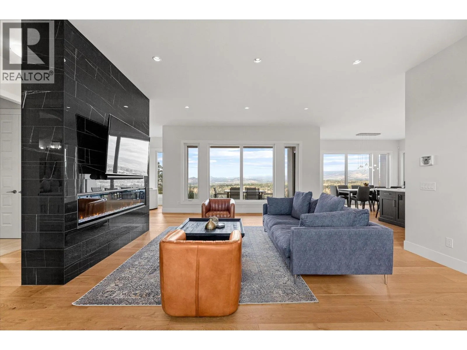 980 Ledgeview Court