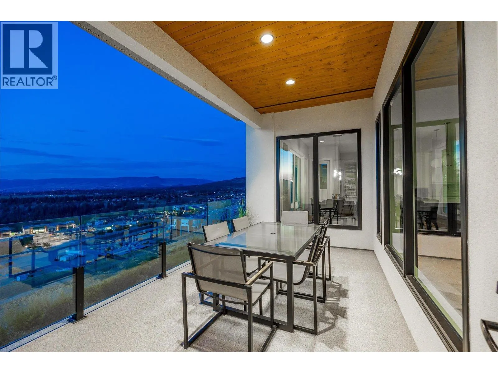 980 Ledgeview Court