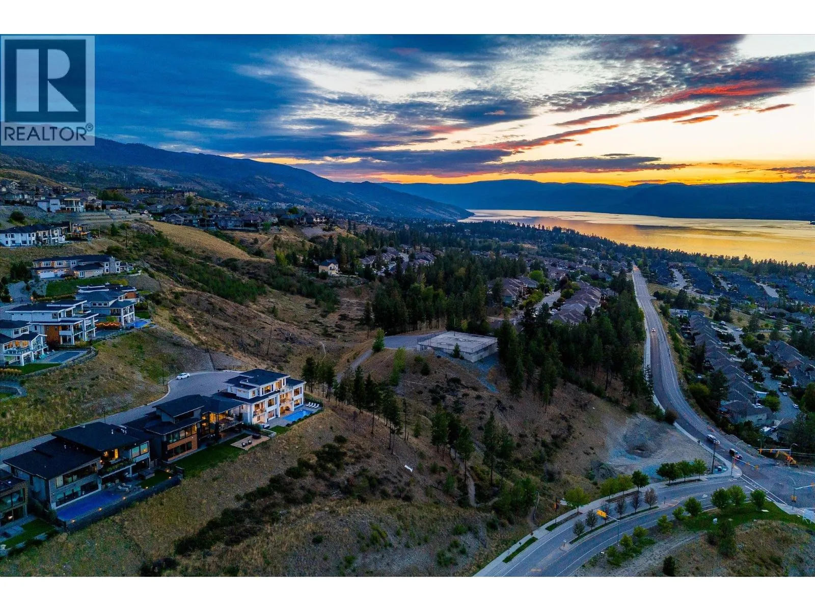 980 Ledgeview Court