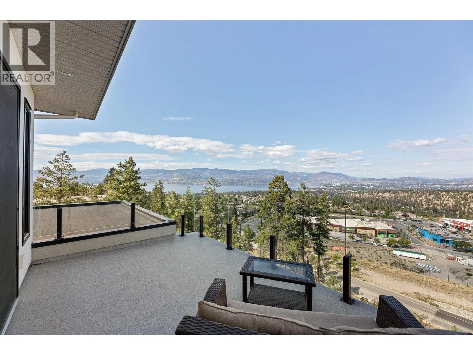 980 Ledgeview Court
