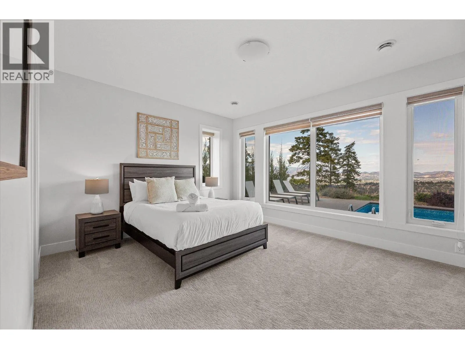 980 Ledgeview Court