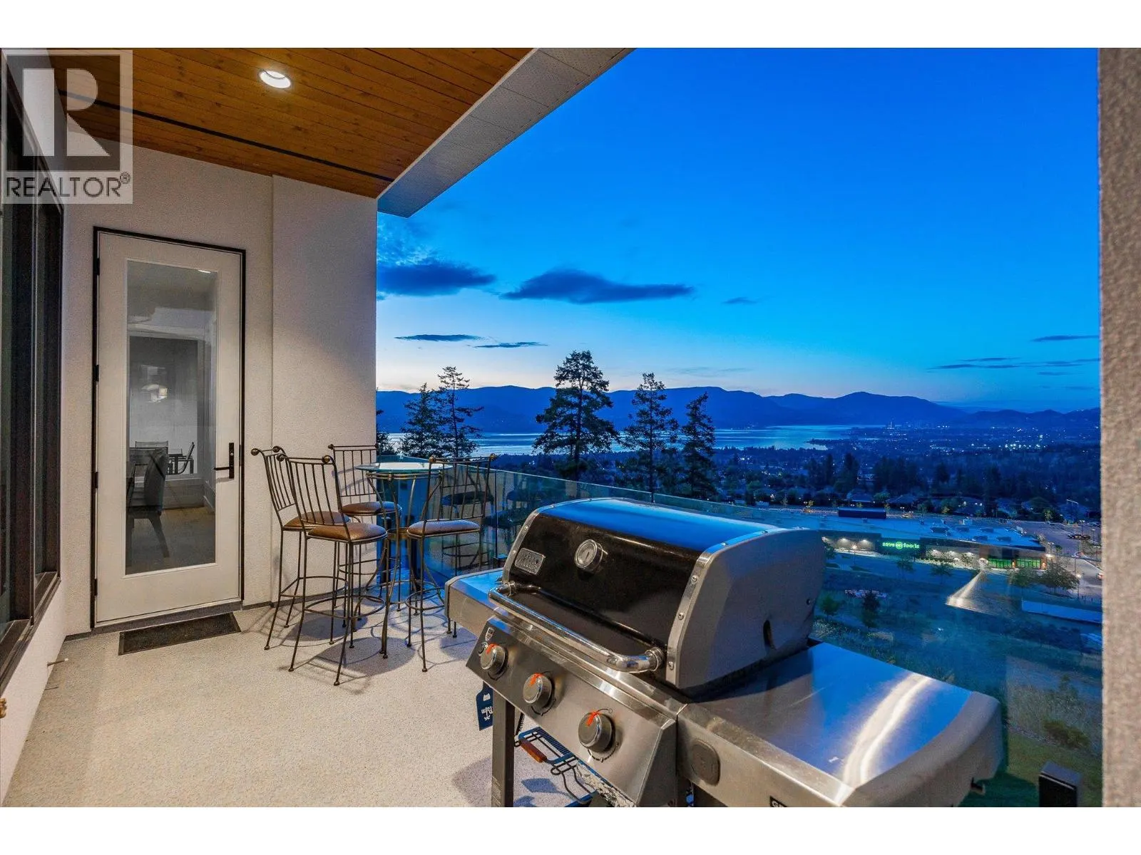 980 Ledgeview Court