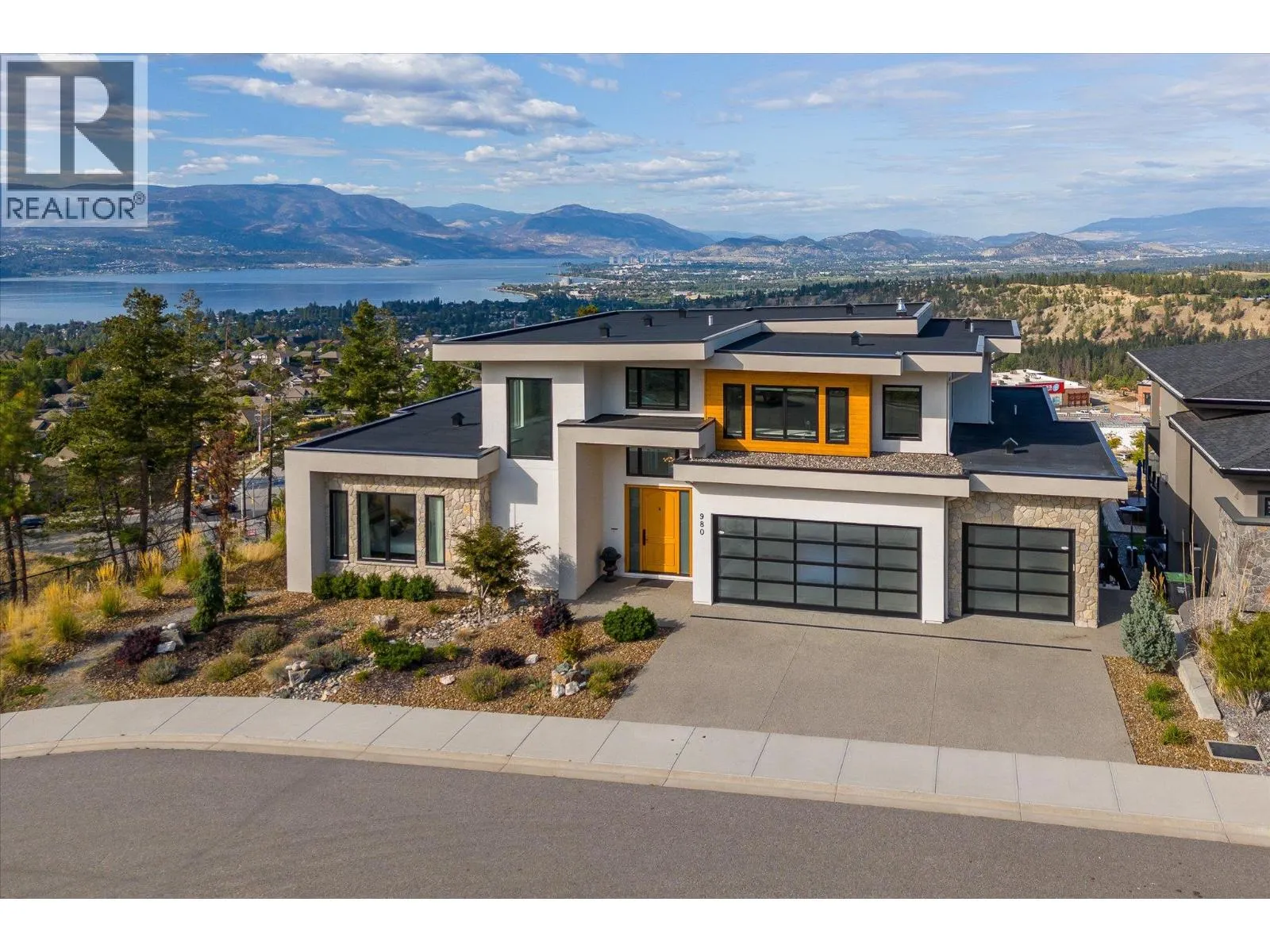 980 Ledgeview Court