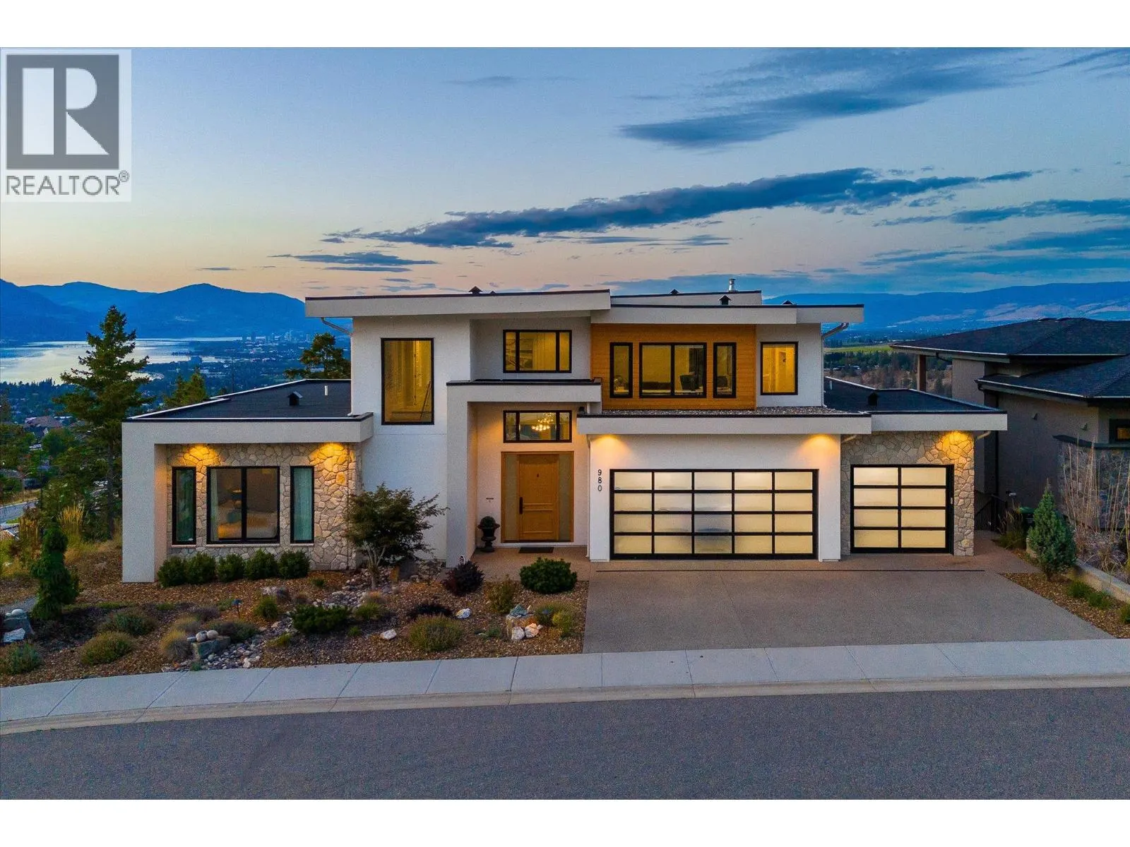 980 Ledgeview Court