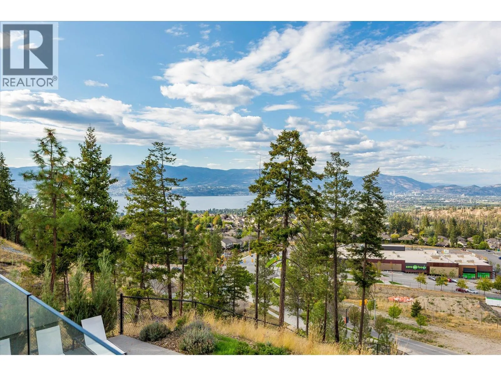 980 Ledgeview Court