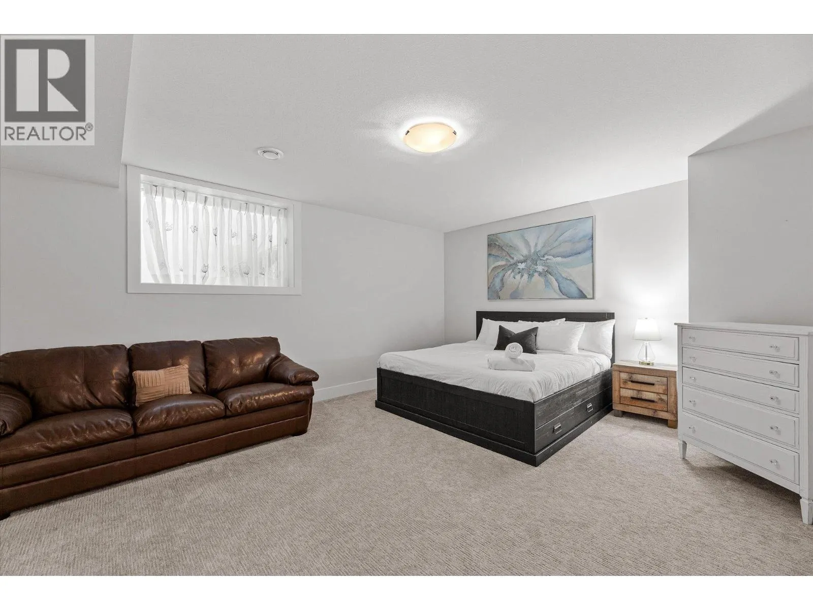 980 Ledgeview Court