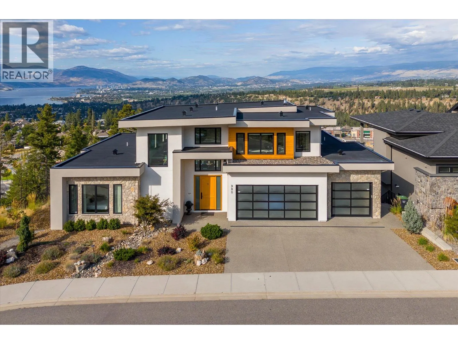 980 Ledgeview Court