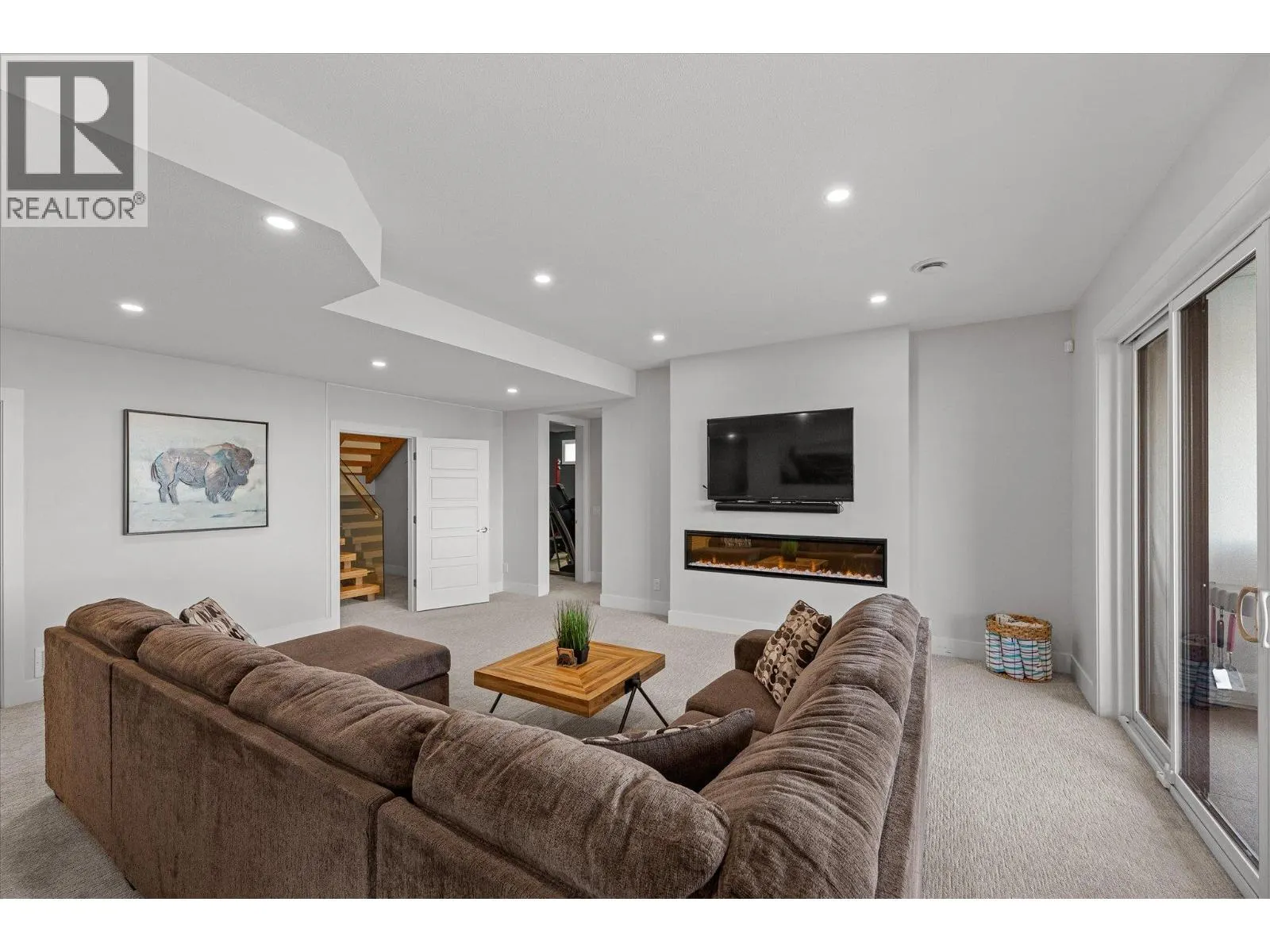 980 Ledgeview Court