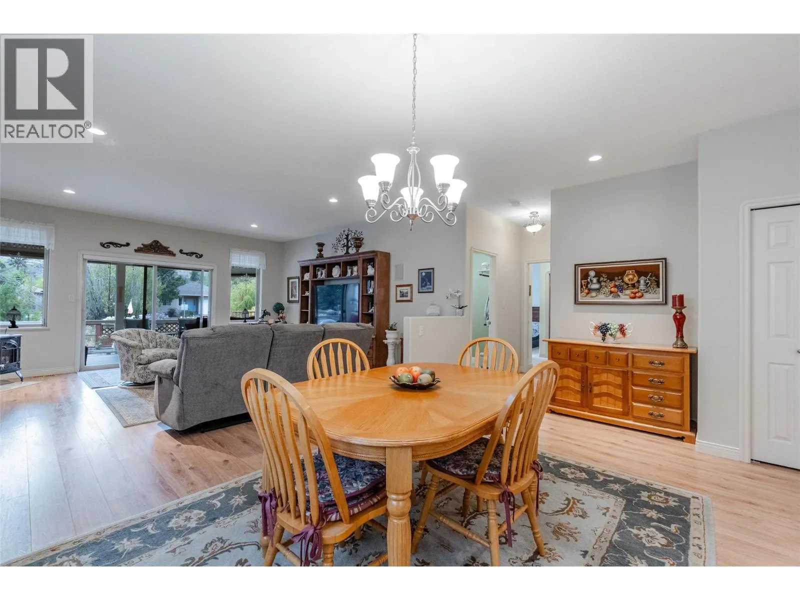 6676 OXBOW Crescent