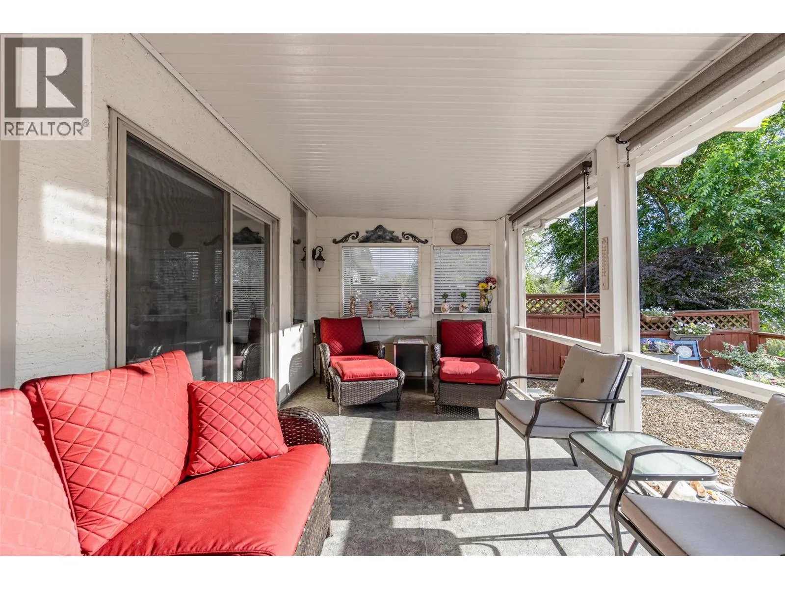 6676 OXBOW Crescent