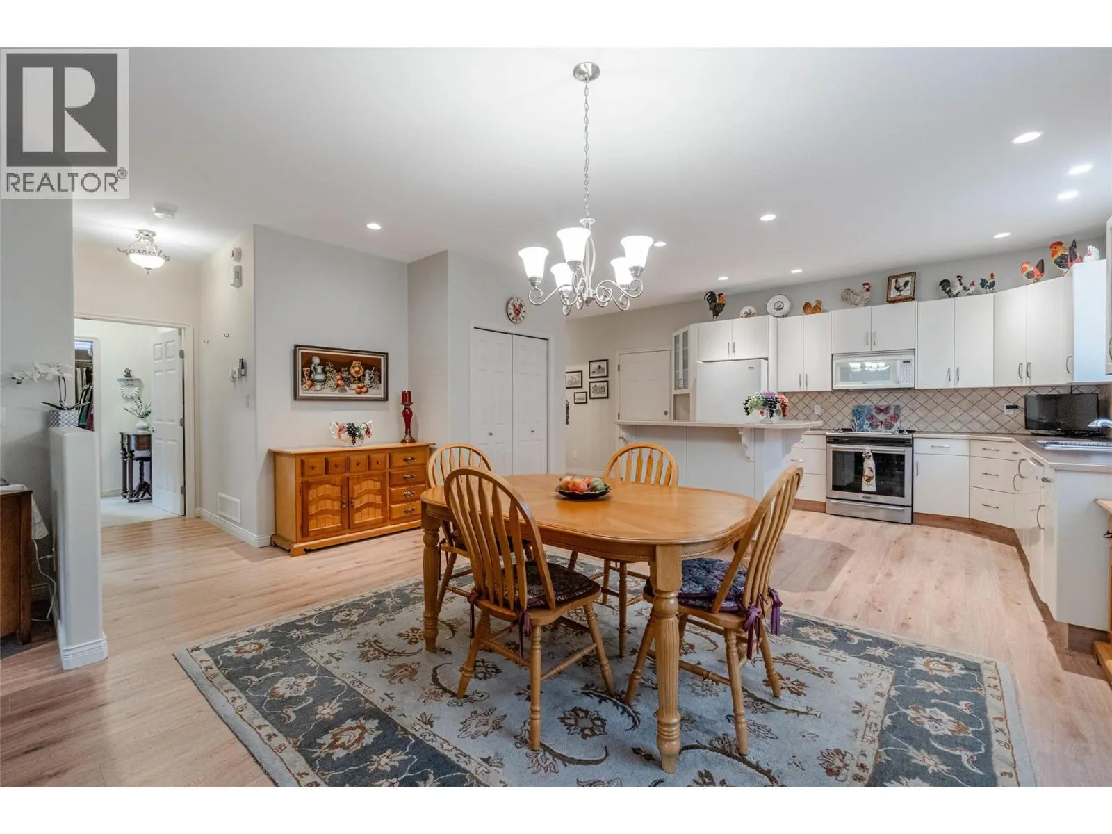 6676 OXBOW Crescent