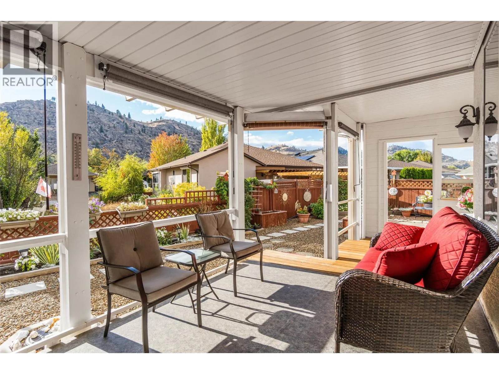 6676 OXBOW Crescent