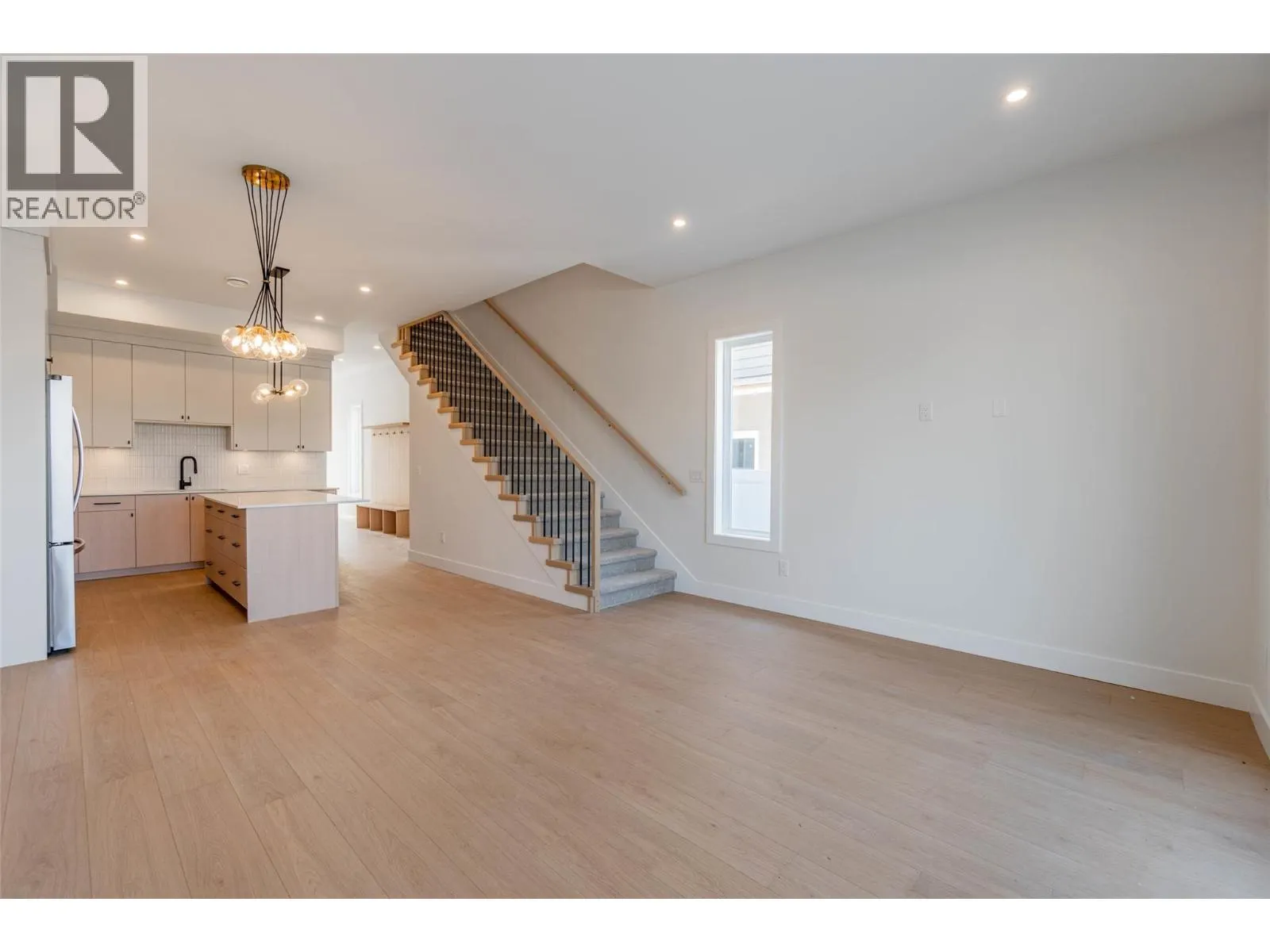 384 Chardonnay Avenue