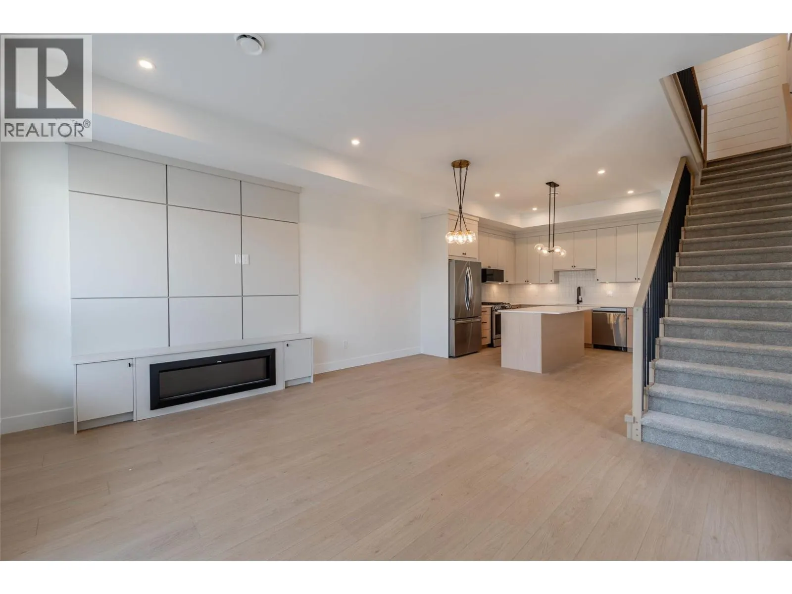 384 Chardonnay Avenue