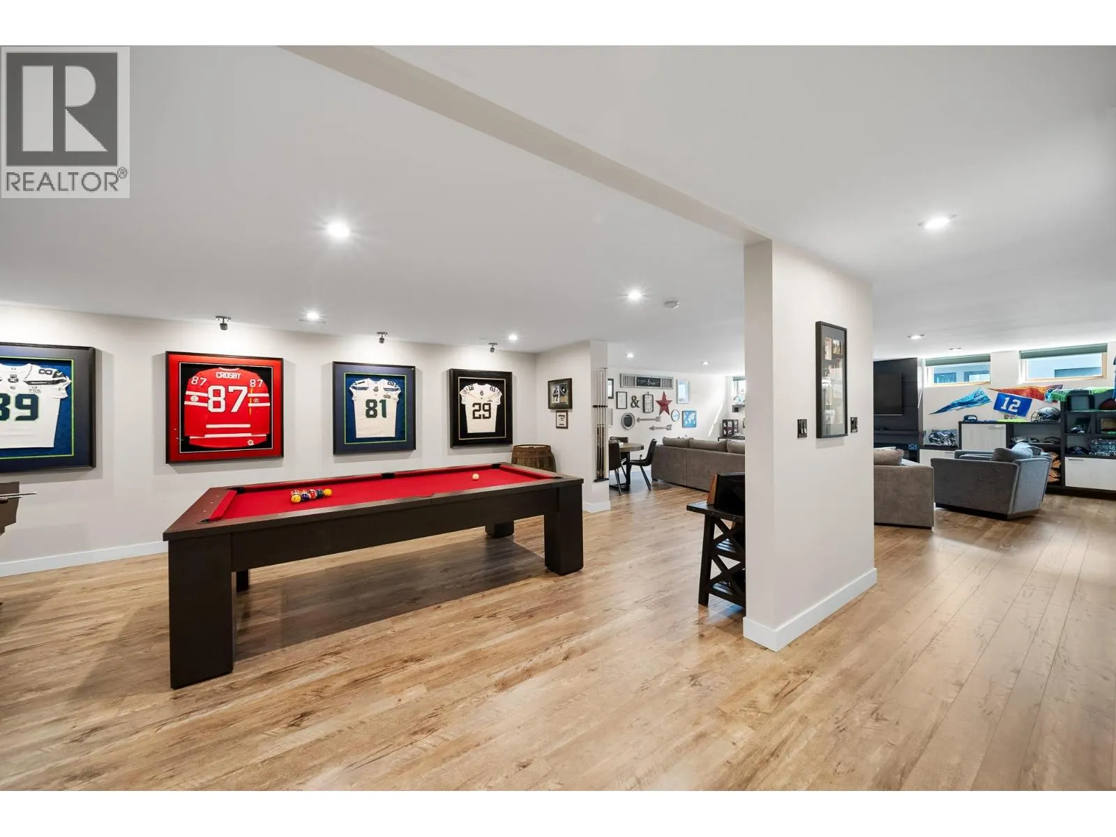 229 Holloway Drive
