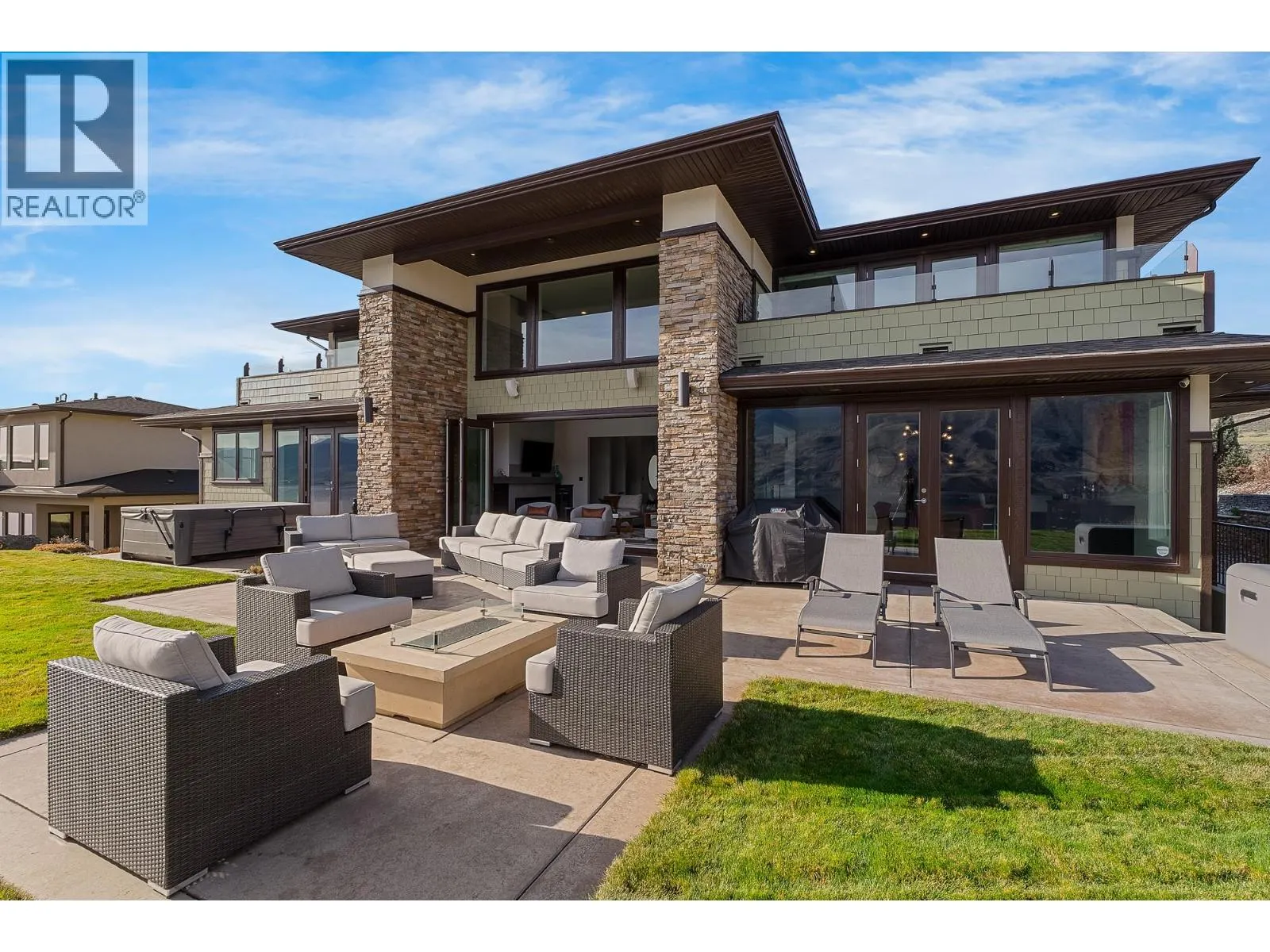 229 Holloway Drive