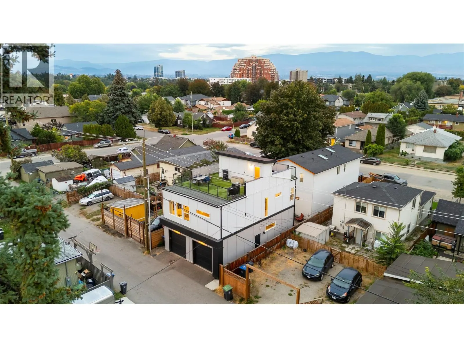 966 Fuller Avenue