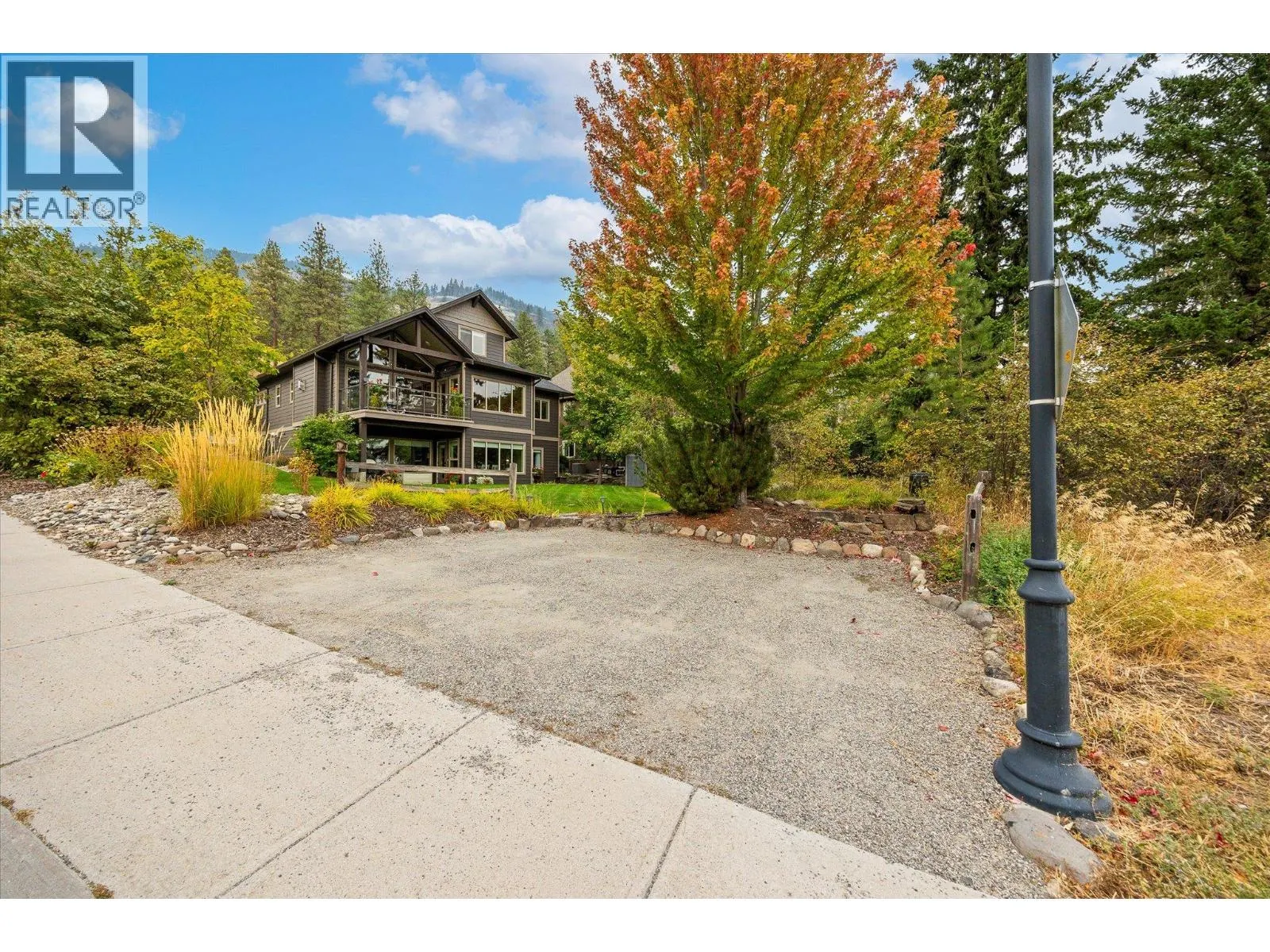 2551 Paramount Drive