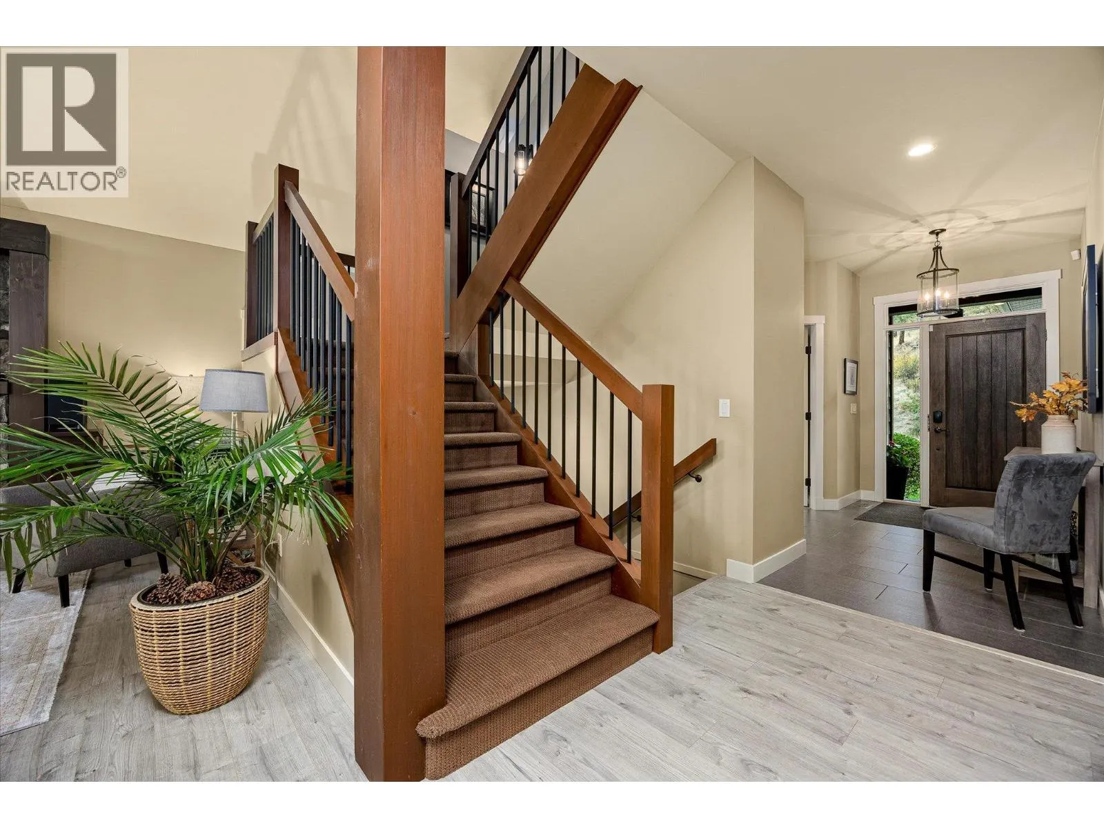2551 Paramount Drive