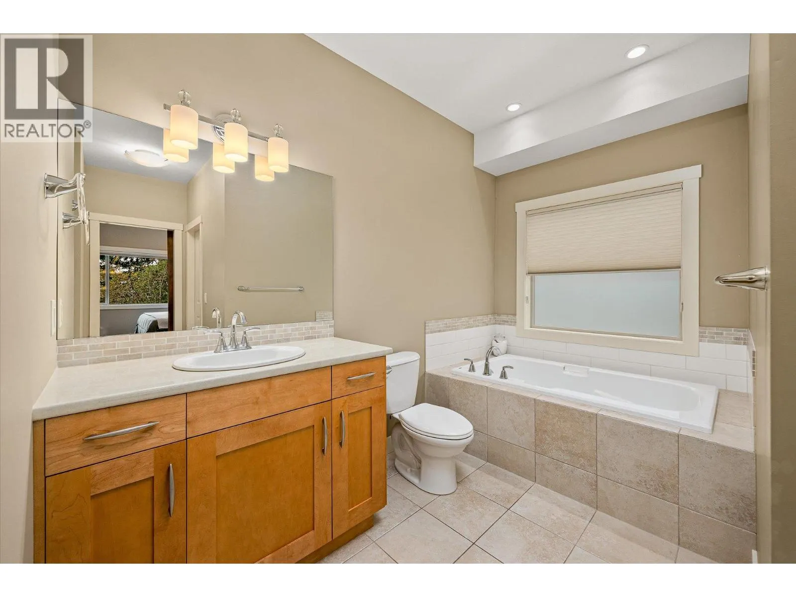 2551 Paramount Drive