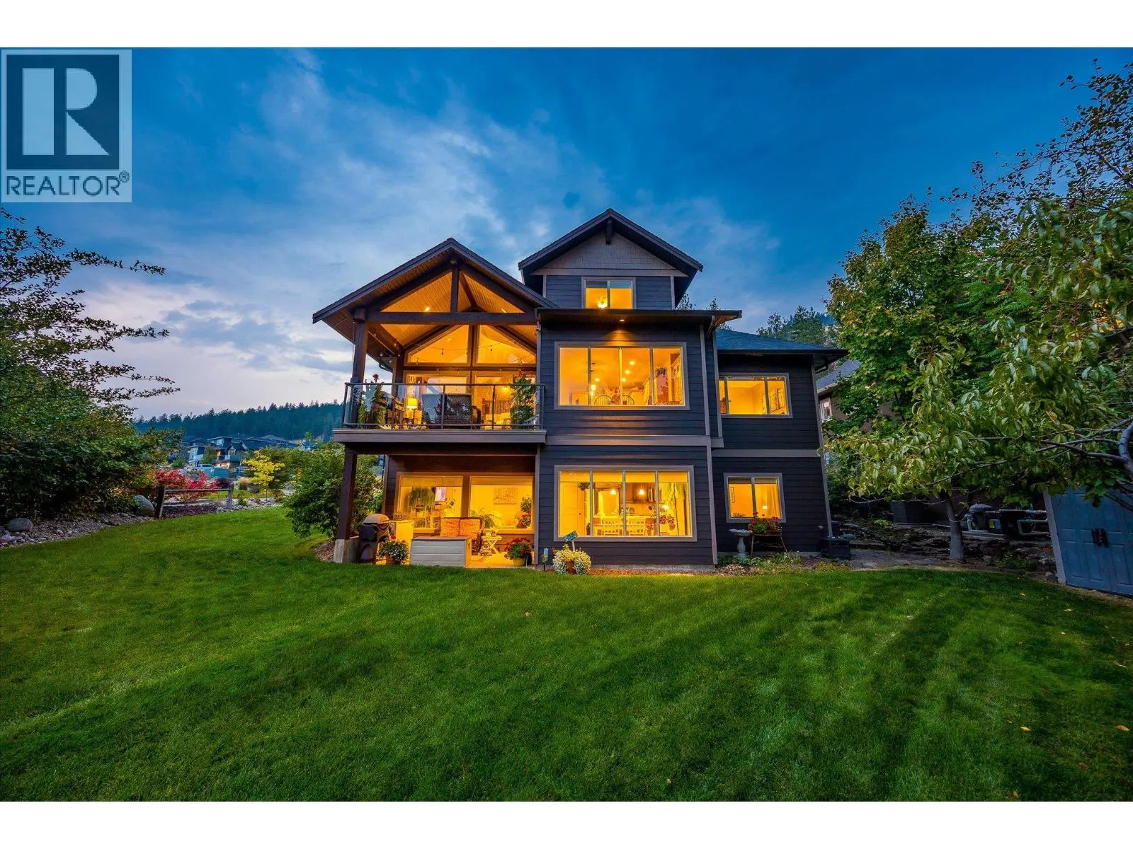 2551 Paramount Drive
