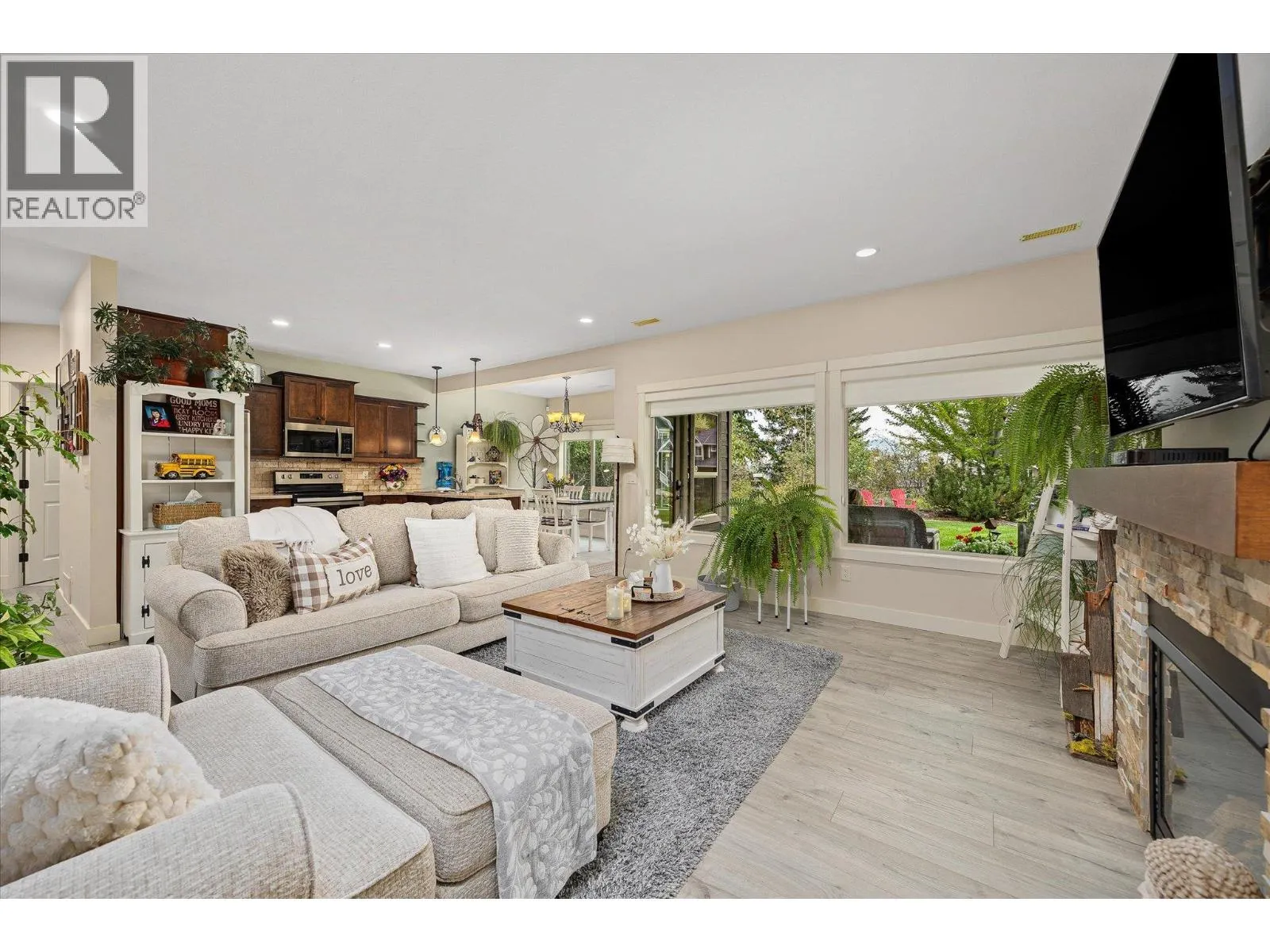 2551 Paramount Drive