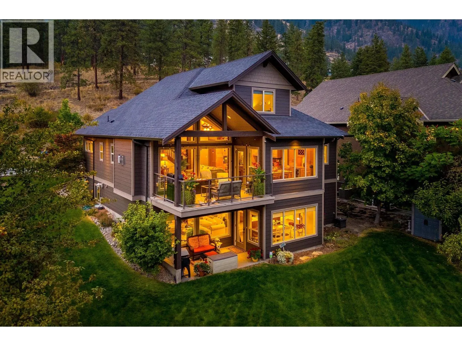 2551 Paramount Drive