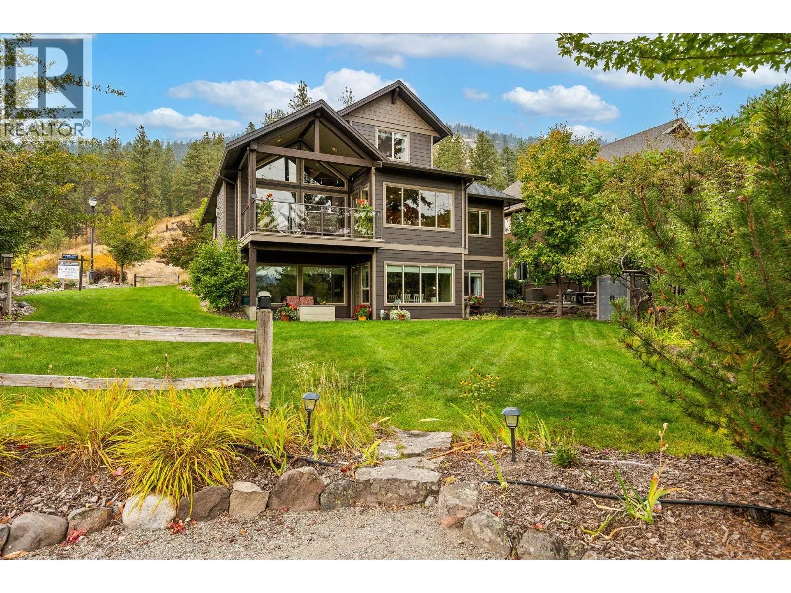 2551 Paramount Drive