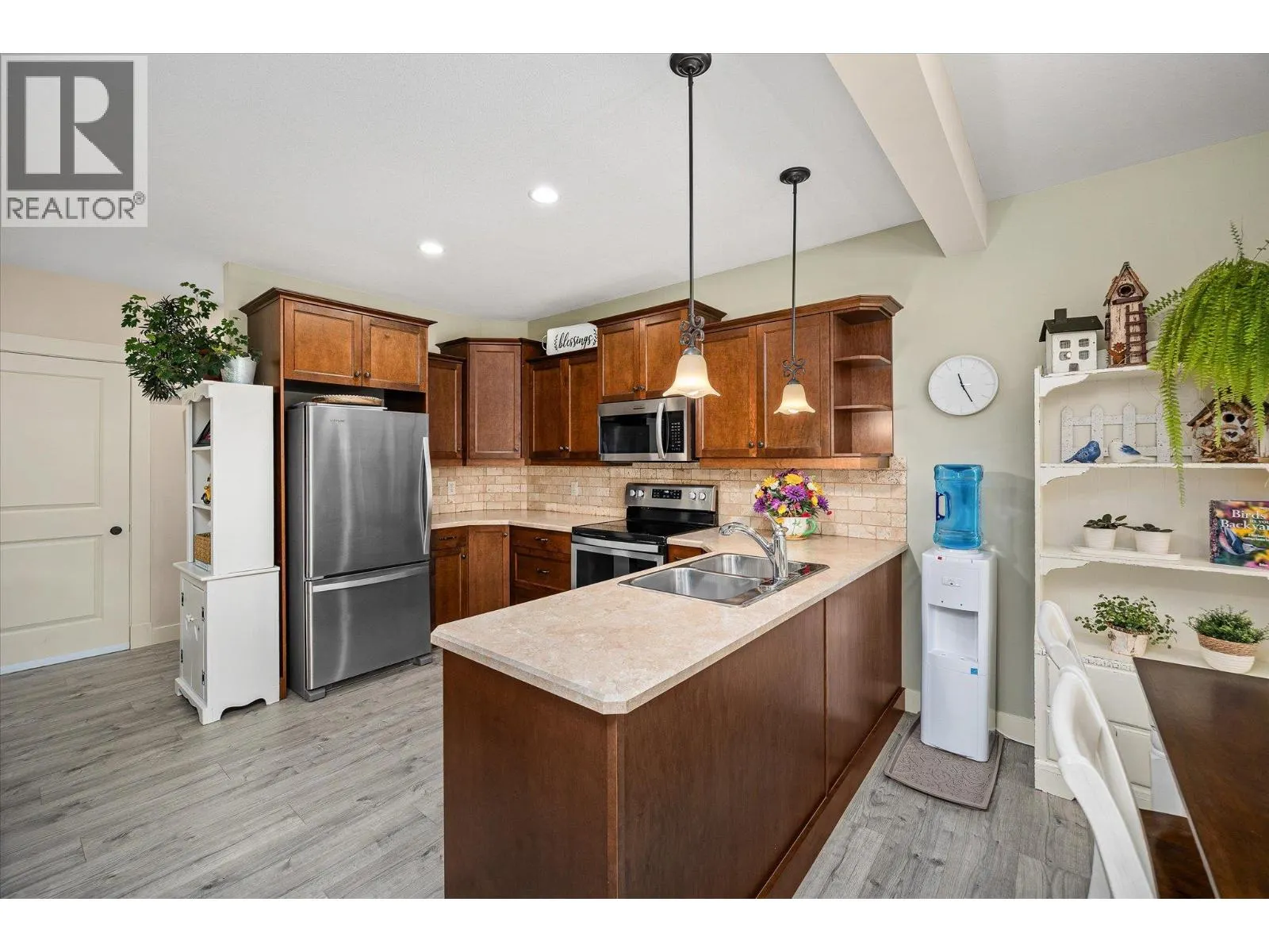 2551 Paramount Drive