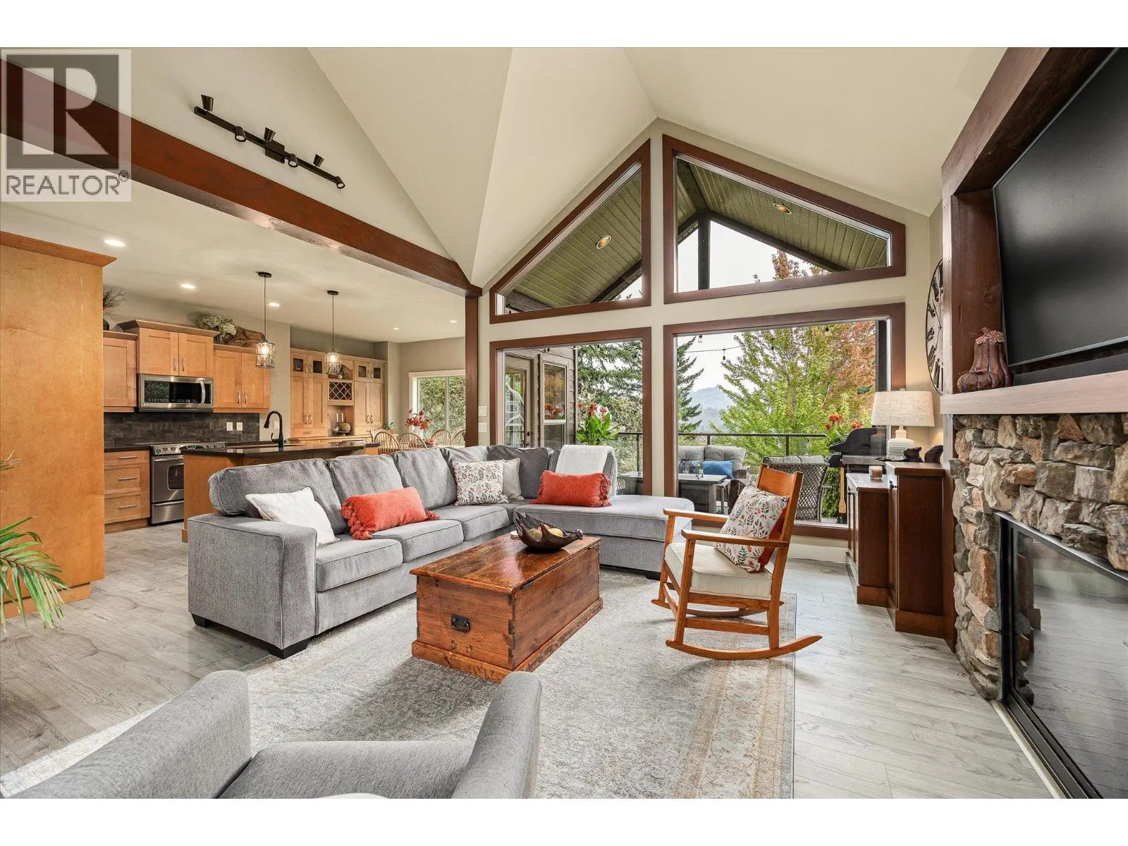 2551 Paramount Drive