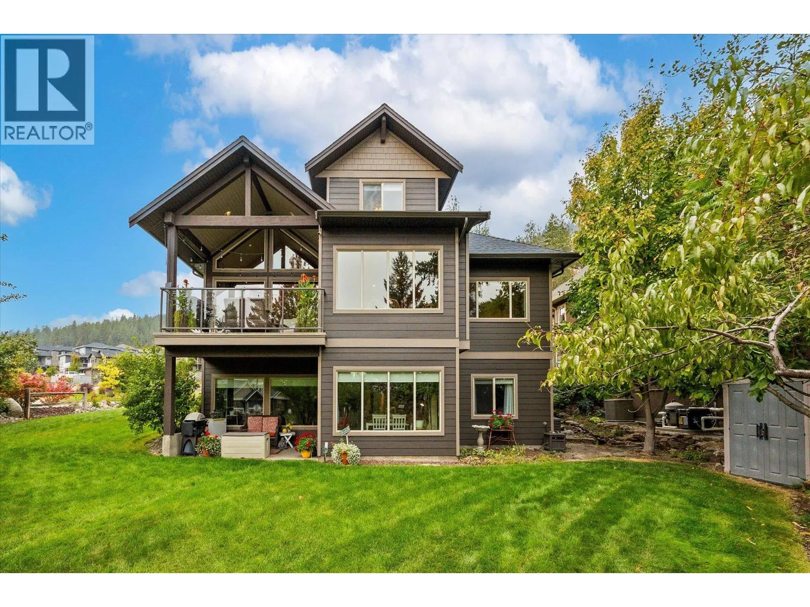 2551 Paramount Drive