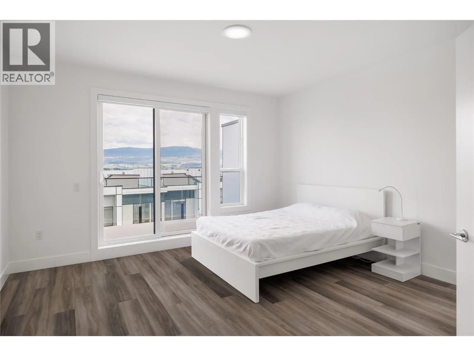 2100 Campbell Road Unit# 160