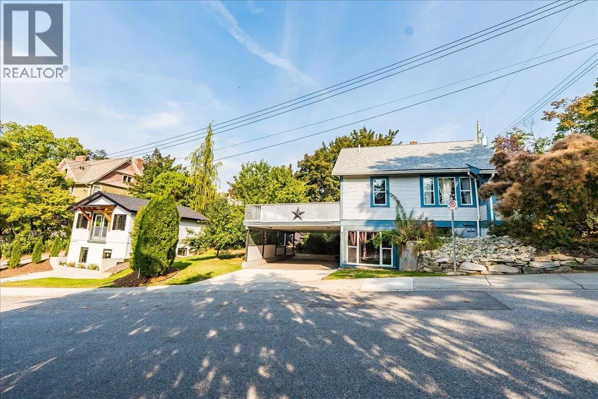 301 carbonate Street