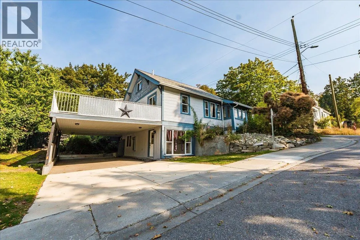 301 carbonate Street