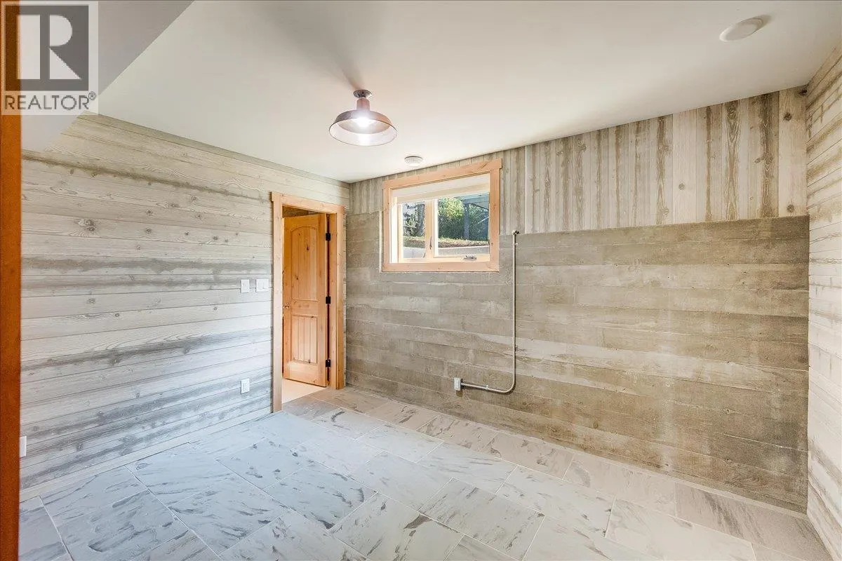 301 carbonate Street