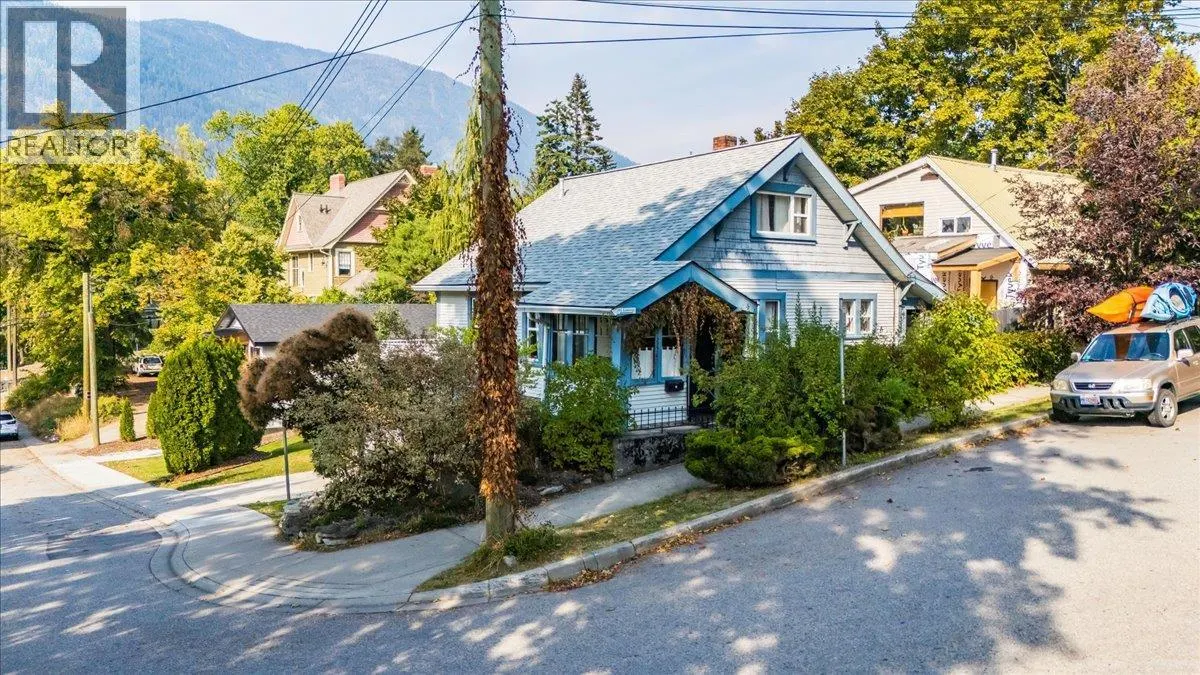301 carbonate Street