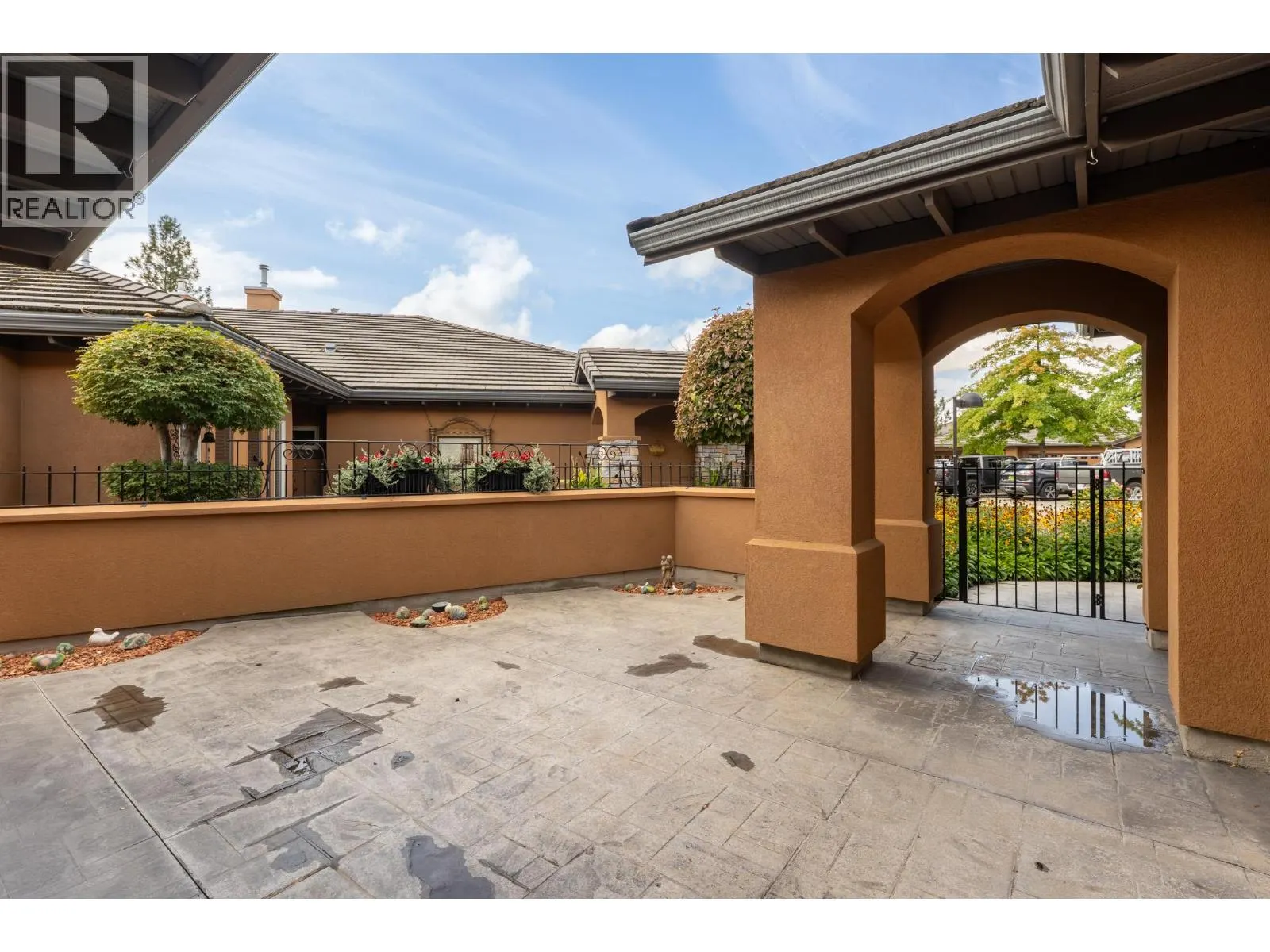 4100 Gallaghers Parkland Drive Unit# 12