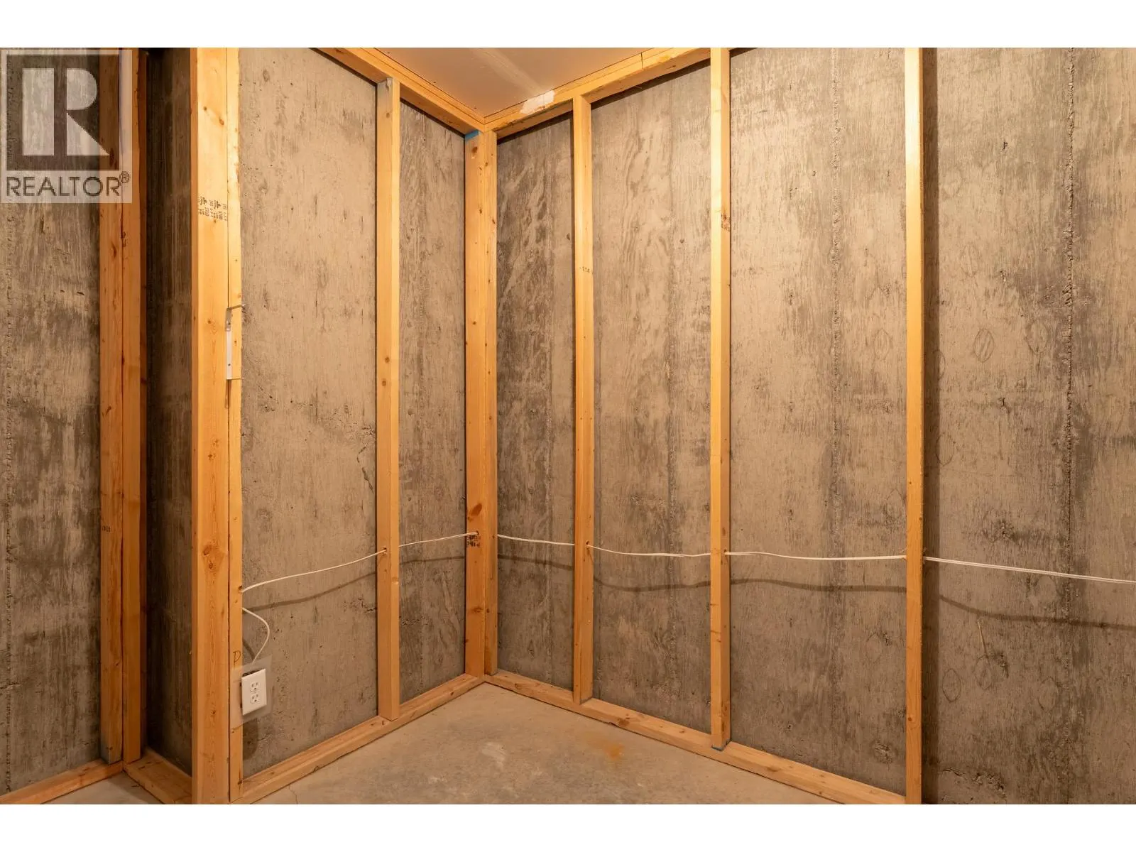 4100 Gallaghers Parkland Drive Unit# 12