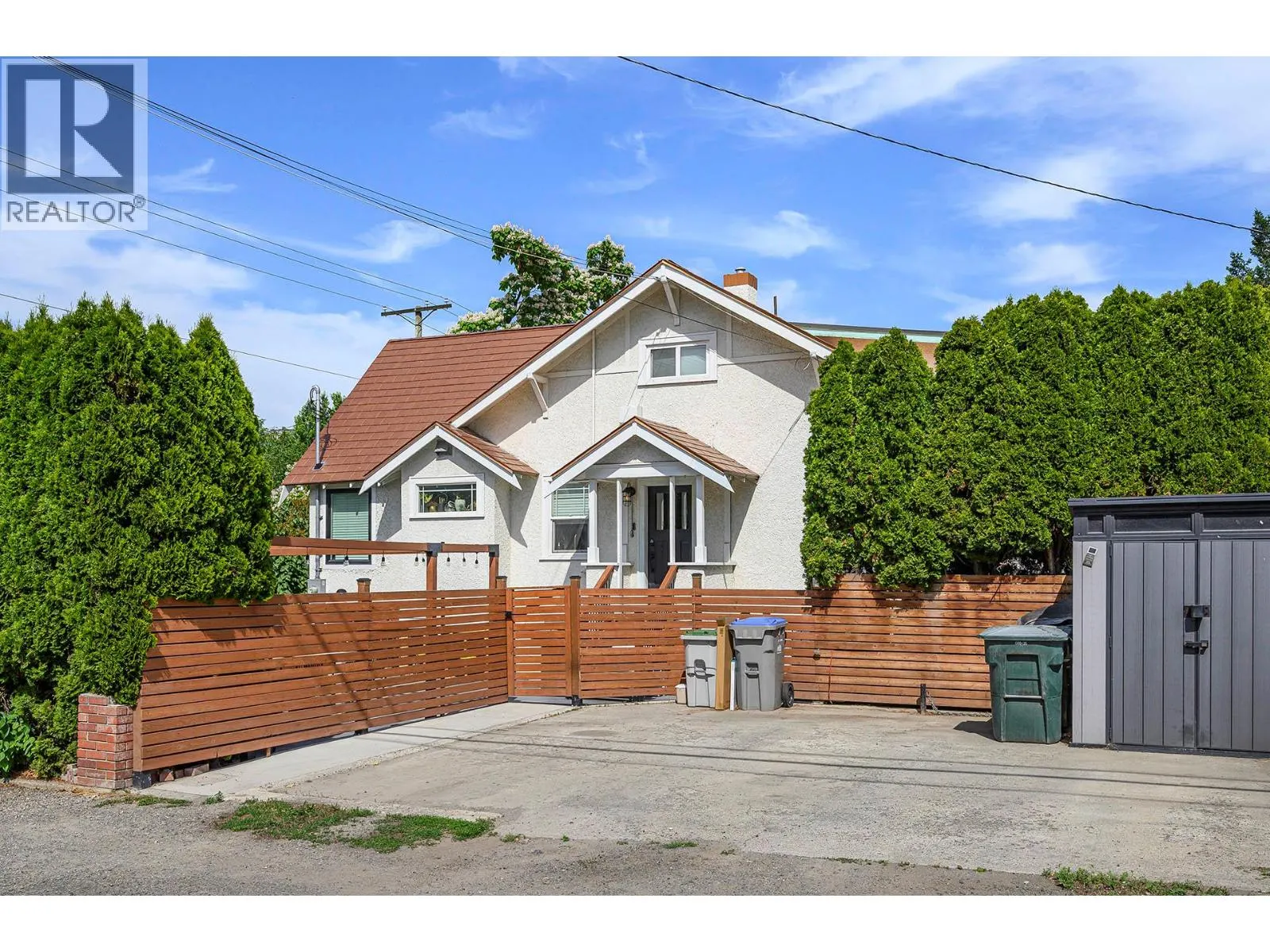 707 NICOLA Street