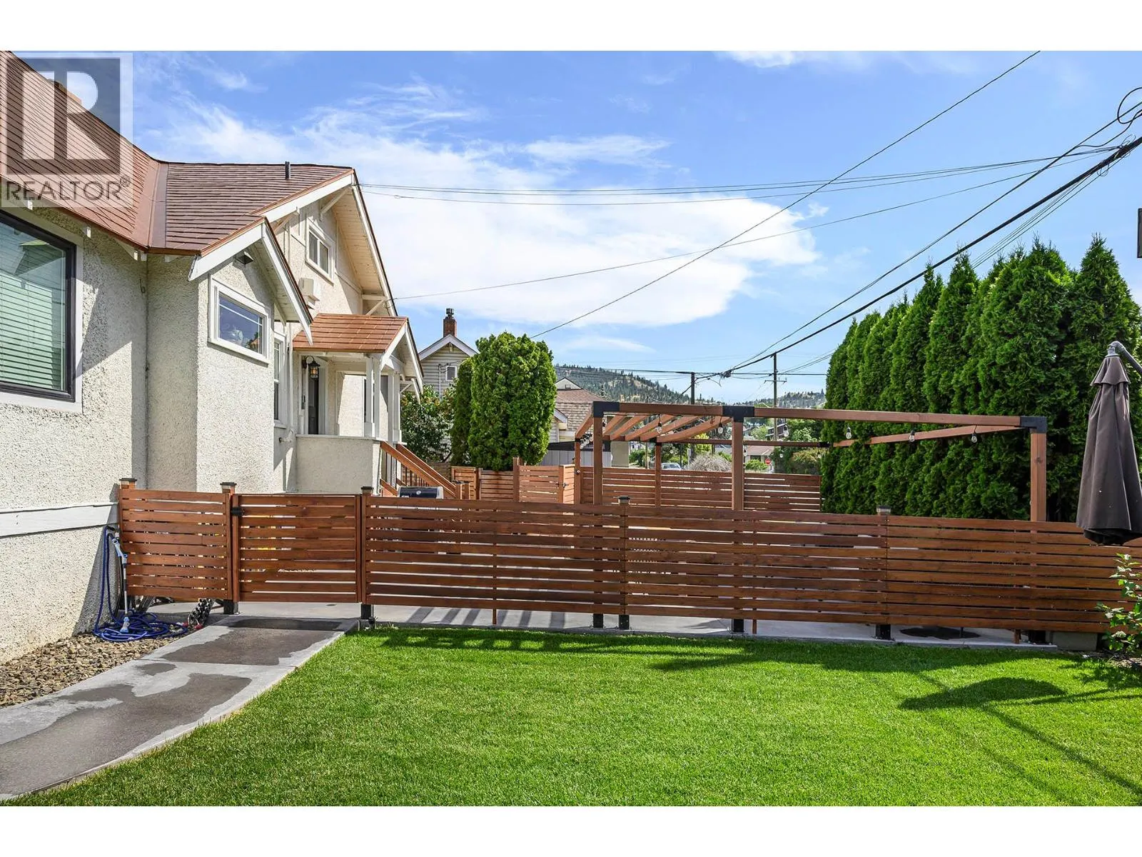 707 NICOLA Street