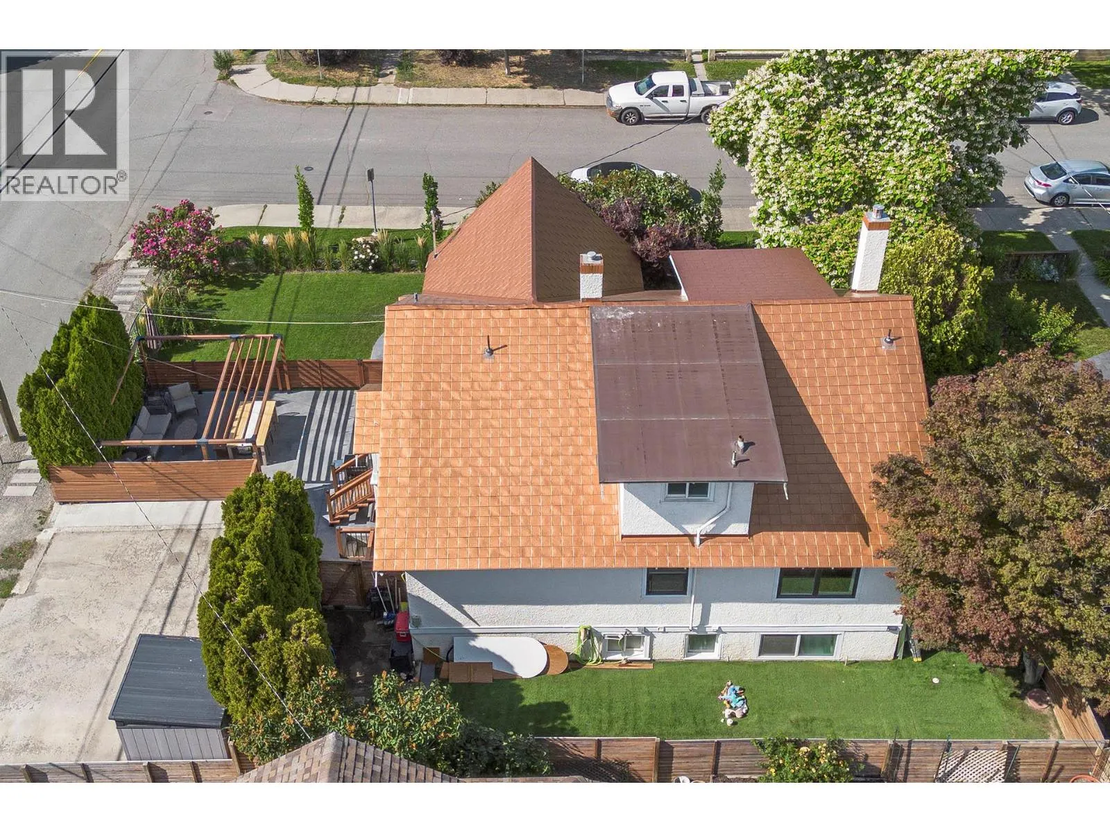 707 NICOLA Street