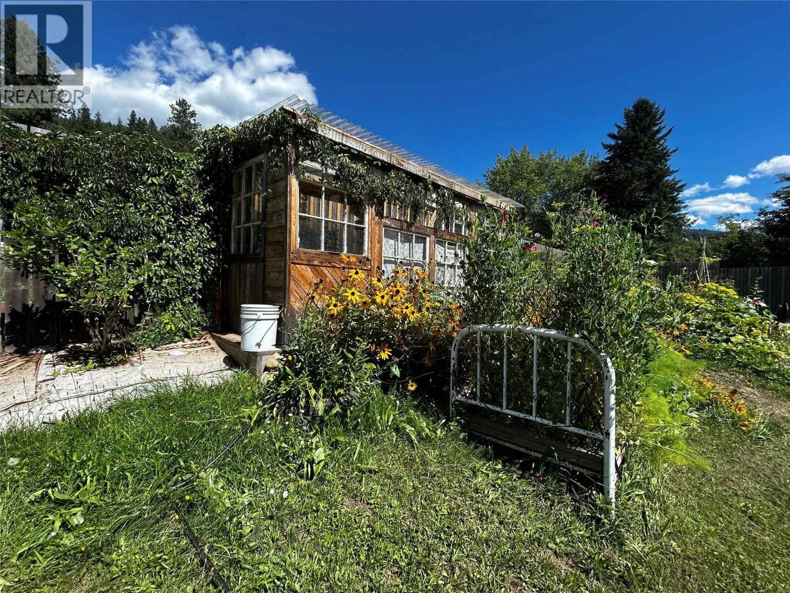 3385 Upper Levels Road