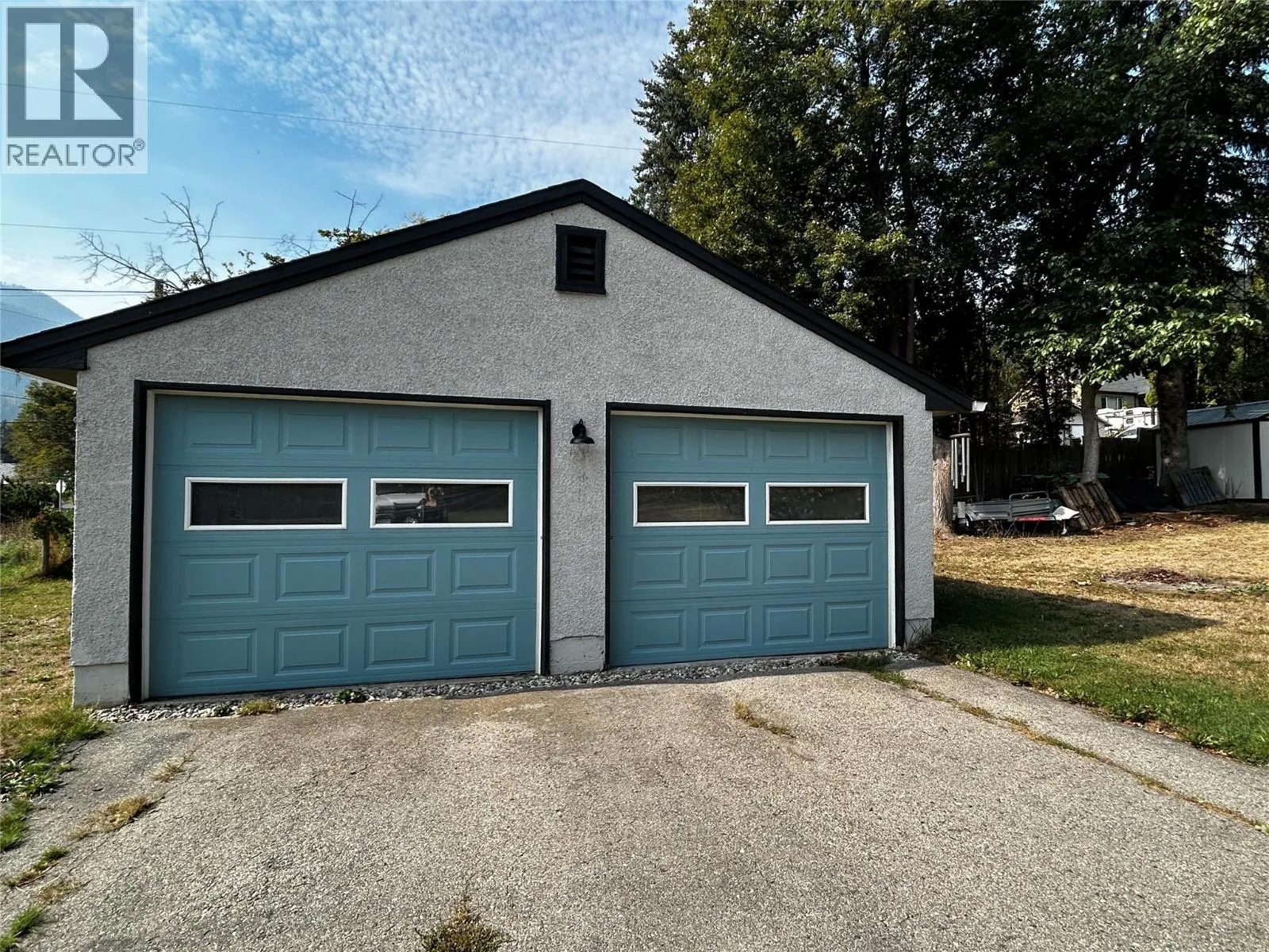 3385 Upper Levels Road