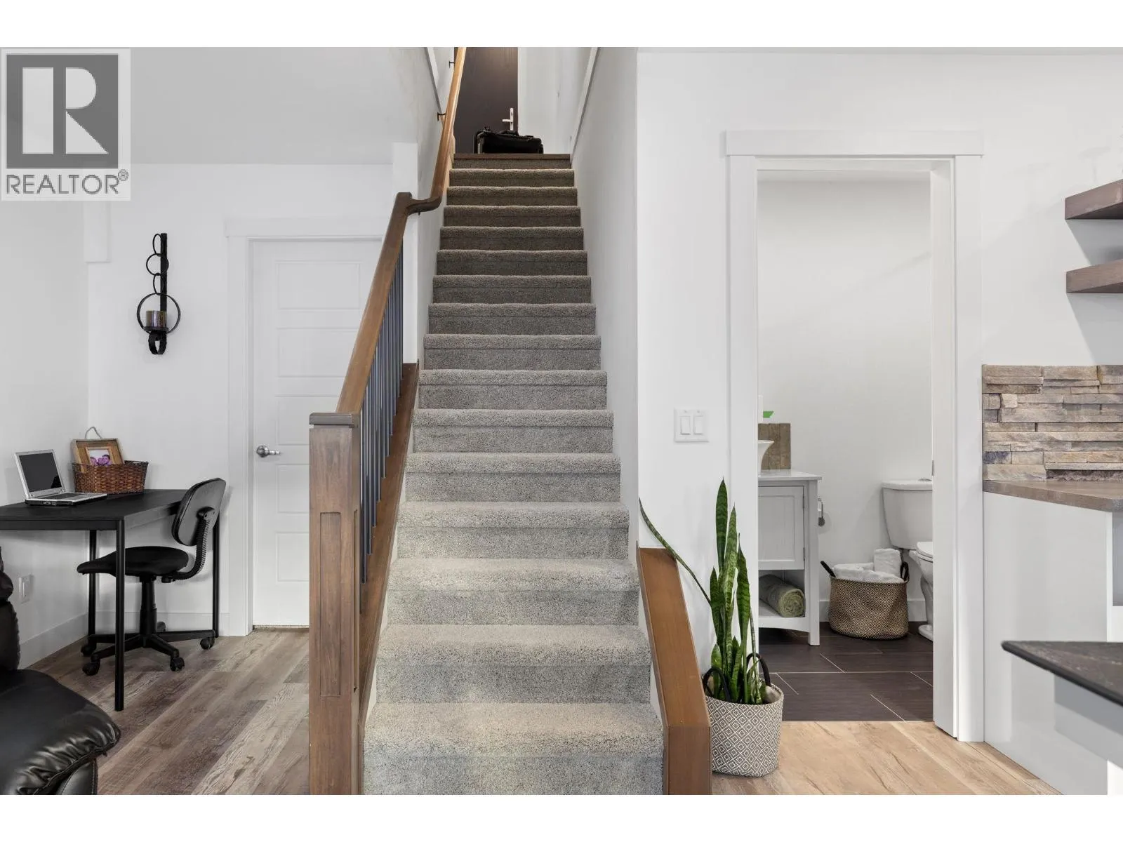 1474 Summer Crescent
