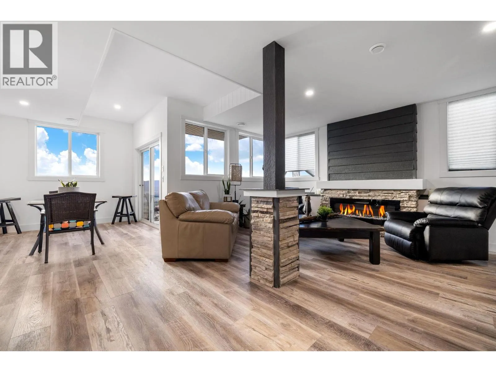 1474 Summer Crescent