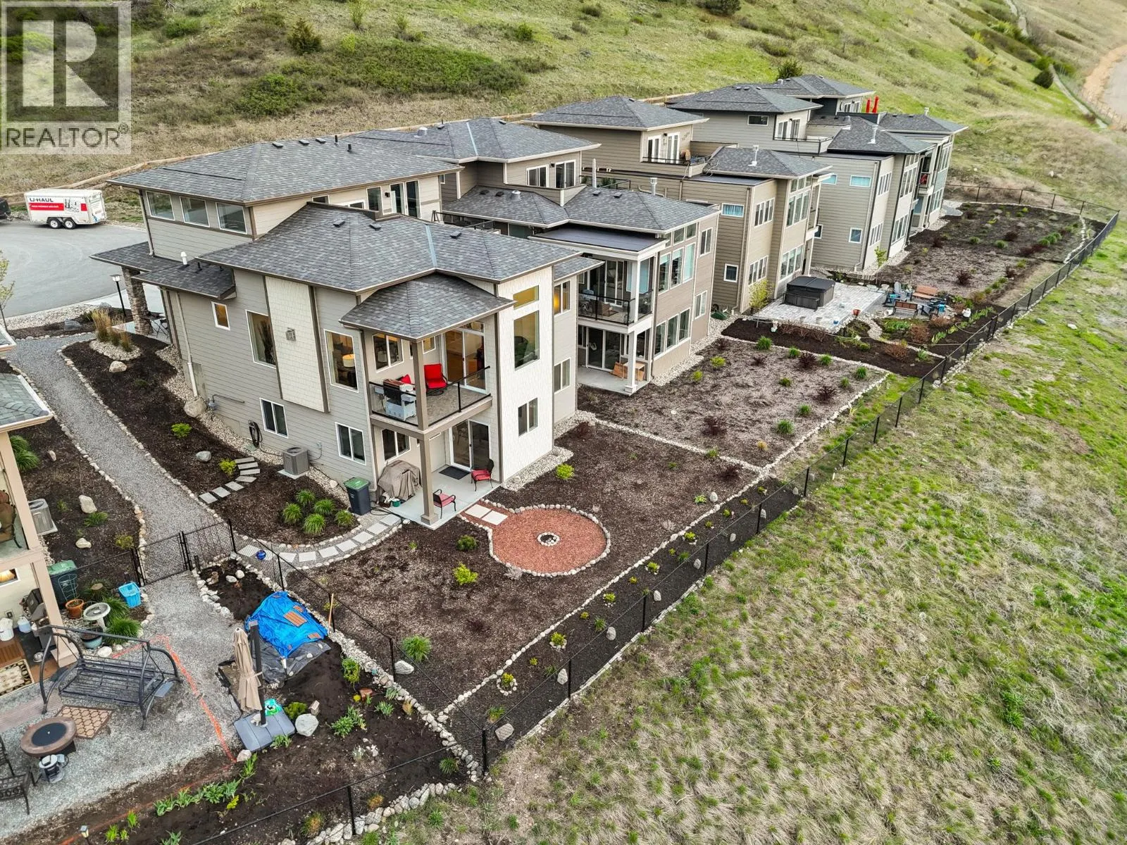 1474 Summer Crescent