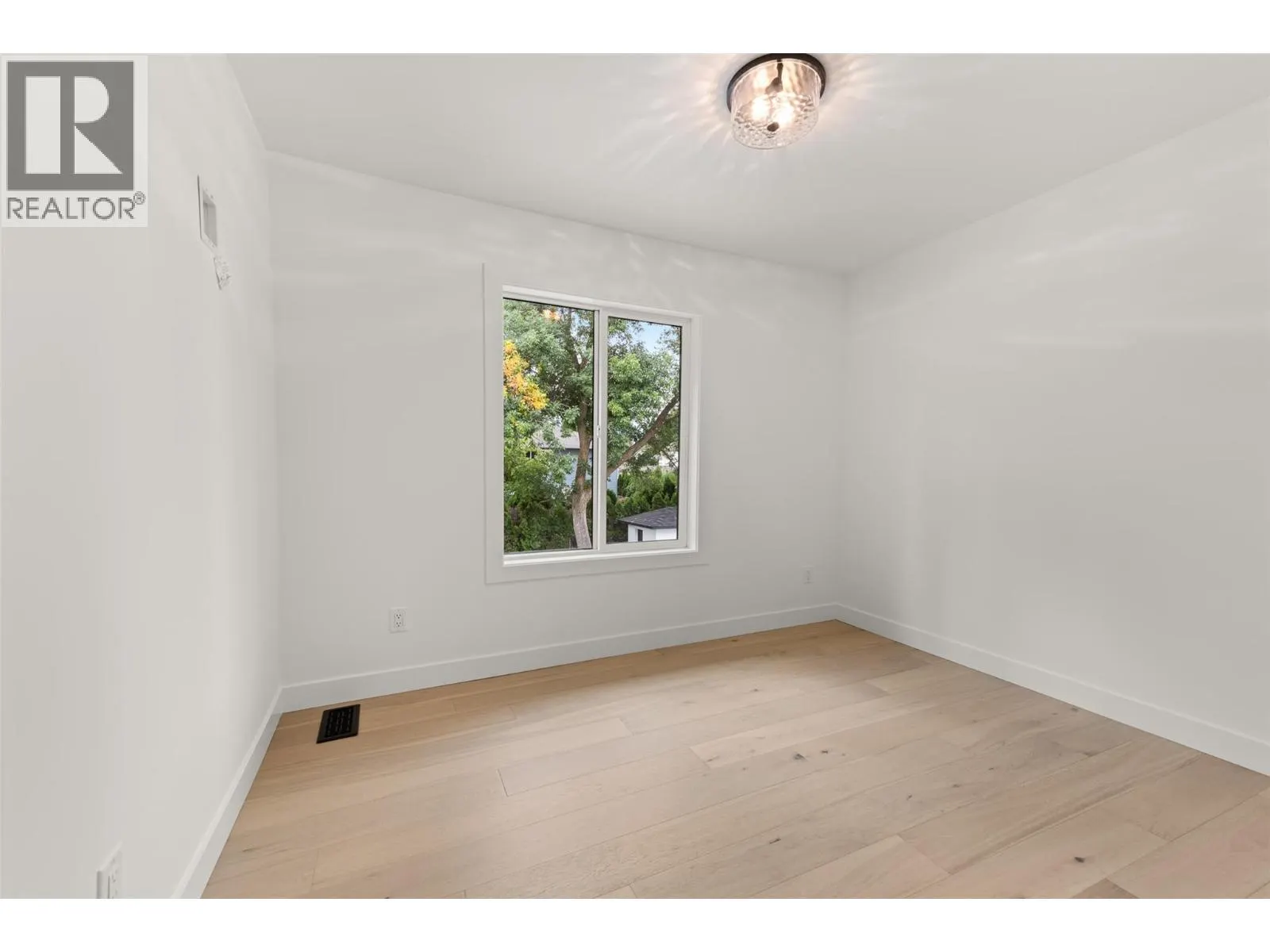 565 Sarsons Road