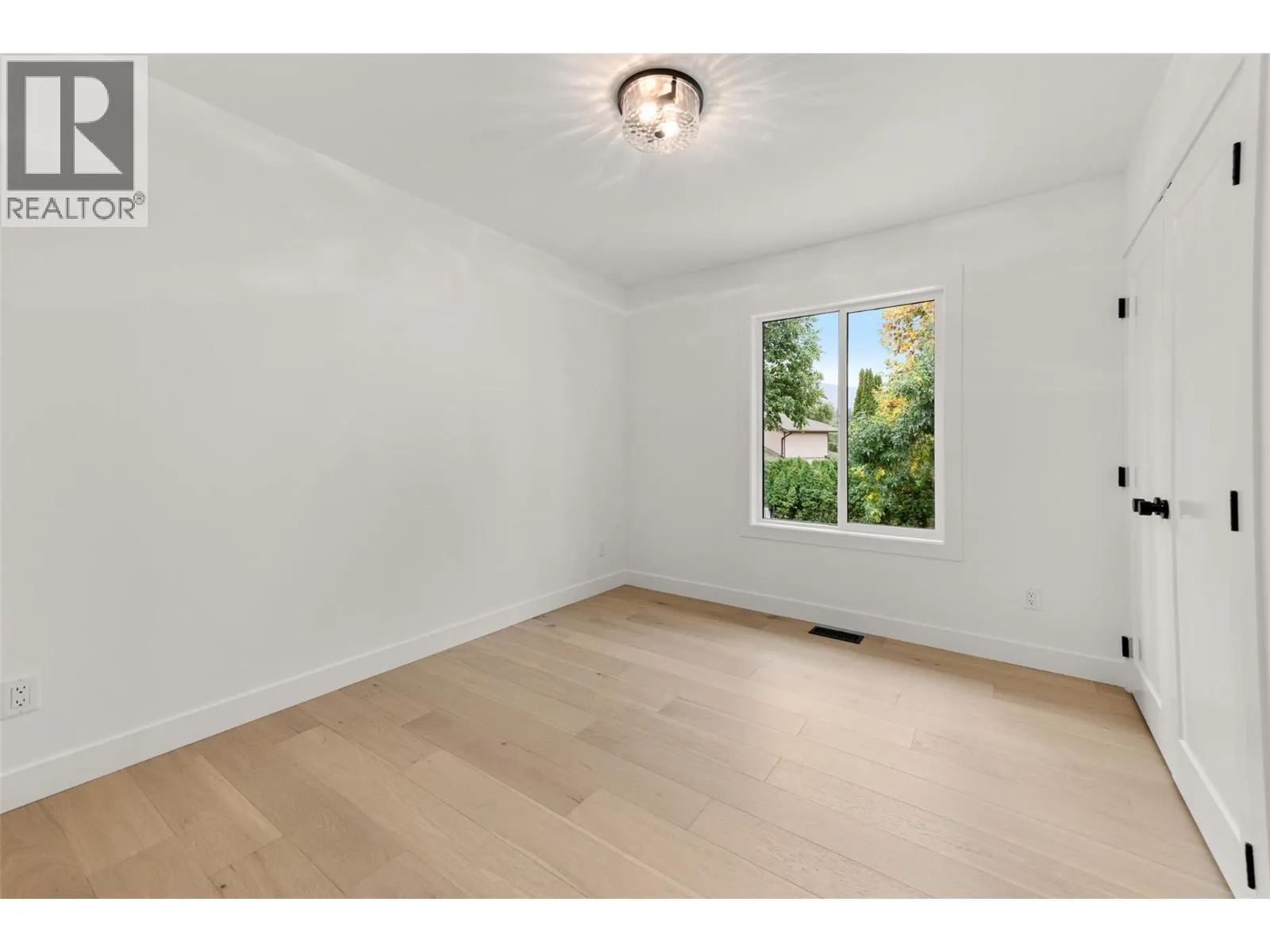 565 Sarsons Road