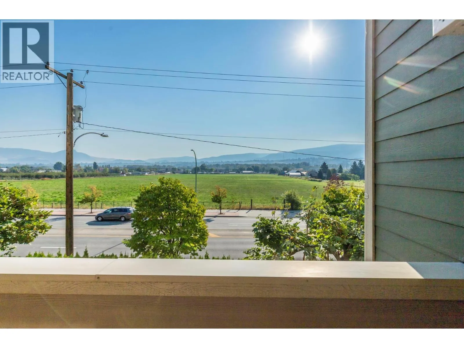 3735 Casorso Road Unit# 205