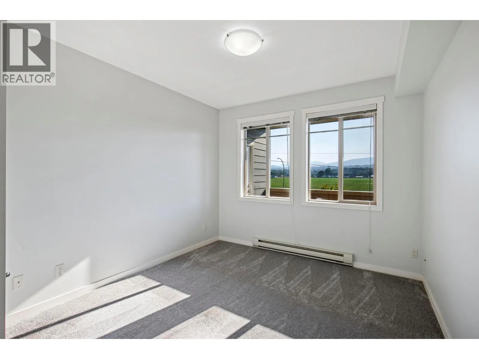 3735 Casorso Road Unit# 205